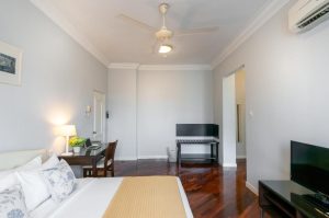 1 bedroom suite